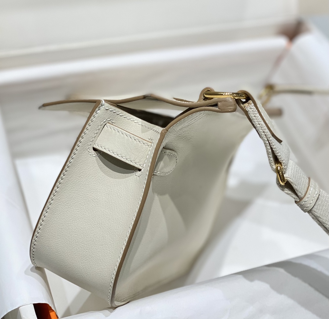 Hermes Jypsiere Mini Shoulder Bag In Cream White Swift Leather